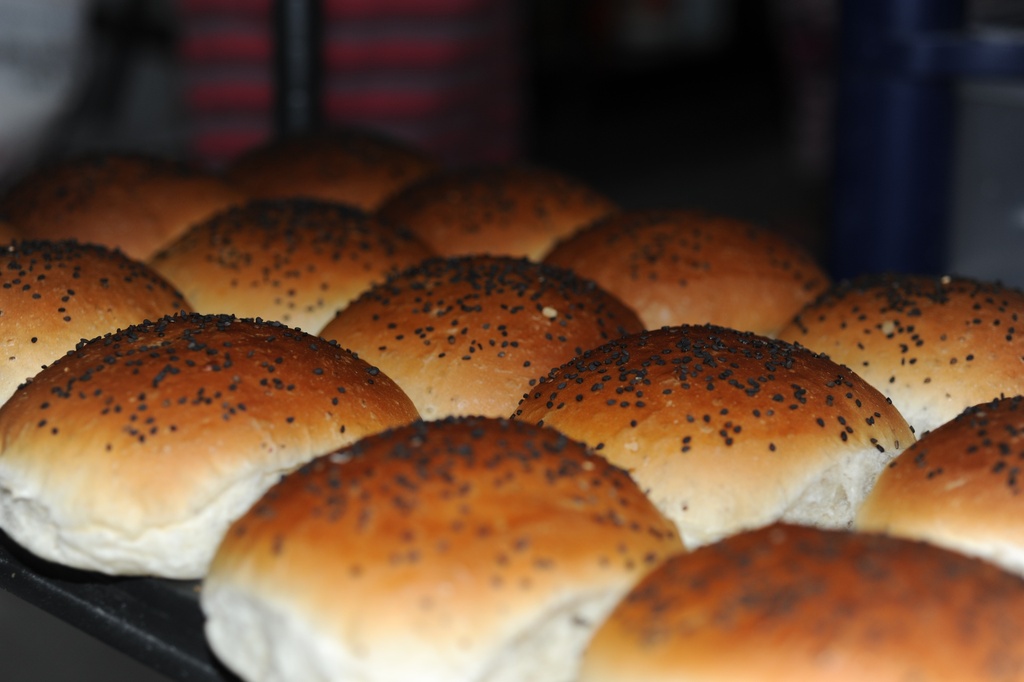 Pan para Hamburguesa con cobertura de ajonjolí (4pz)
